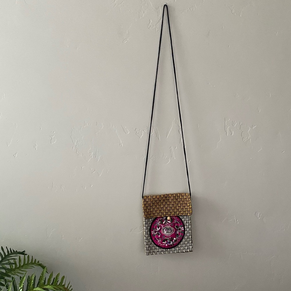 3/$15 Vietnamese Woven Purse